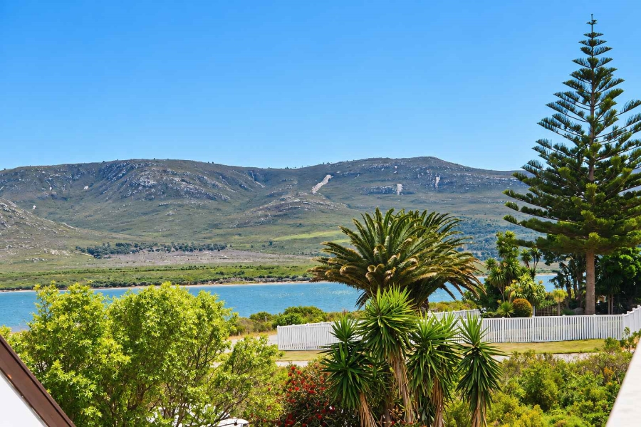 5 Bedroom Property for Sale in Fisherhaven Western Cape
